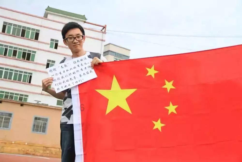 白球进黑洞选关版